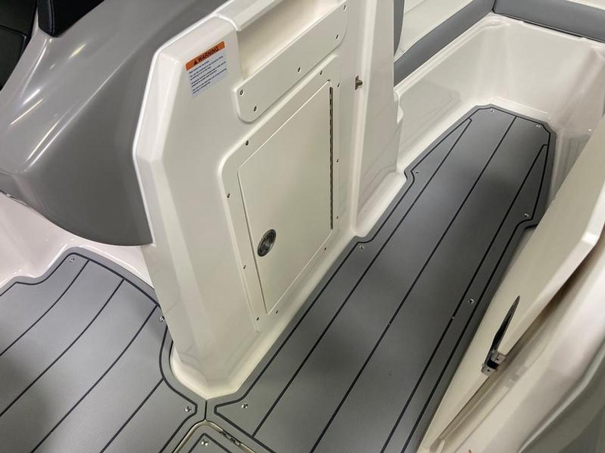 2025 Chaparral 21 SSi