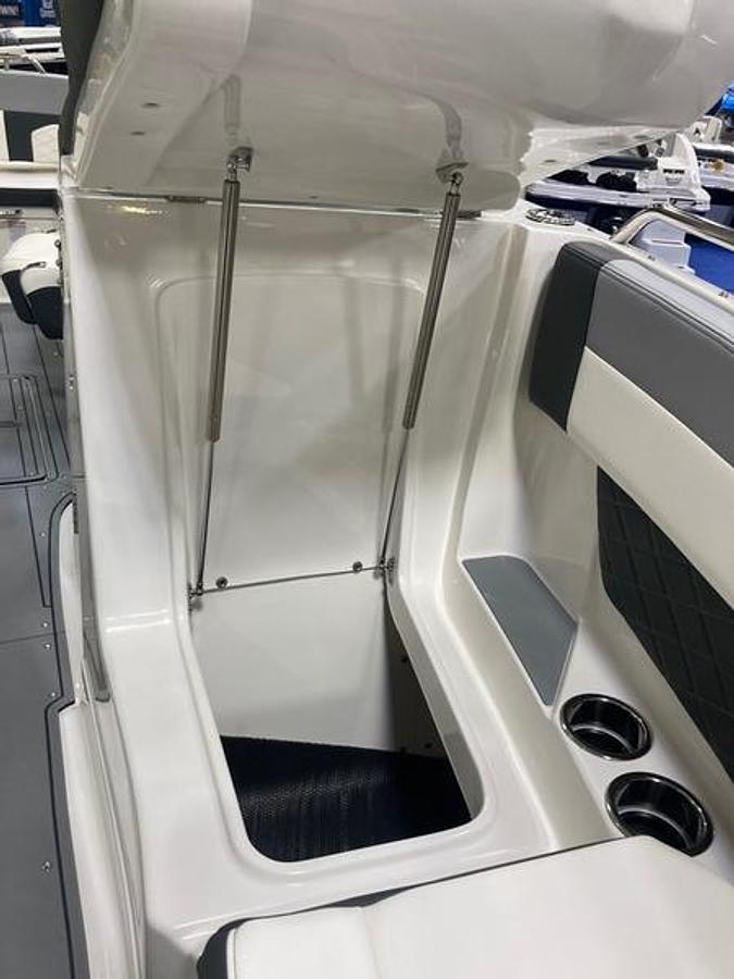 2025 Chaparral 267 SSX