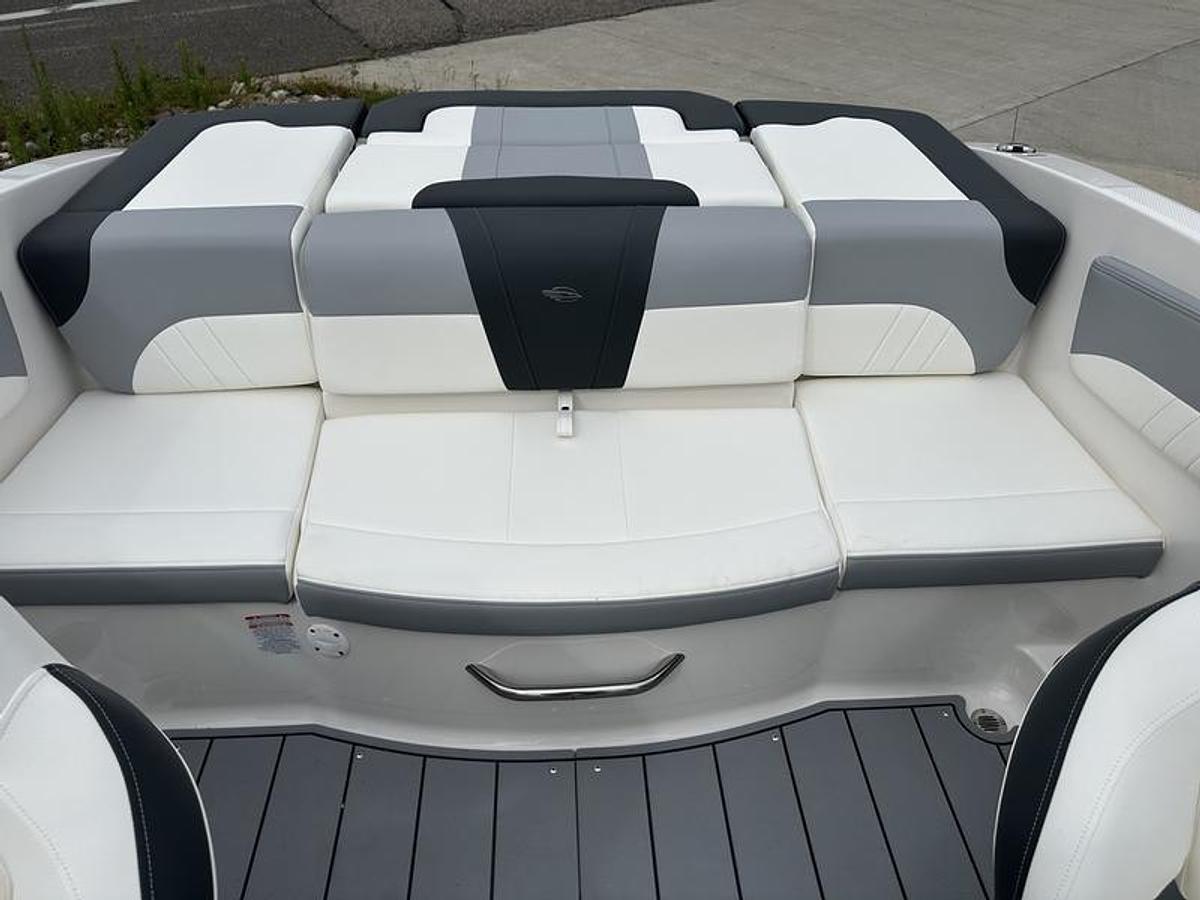 2025 Chaparral 21 SSI