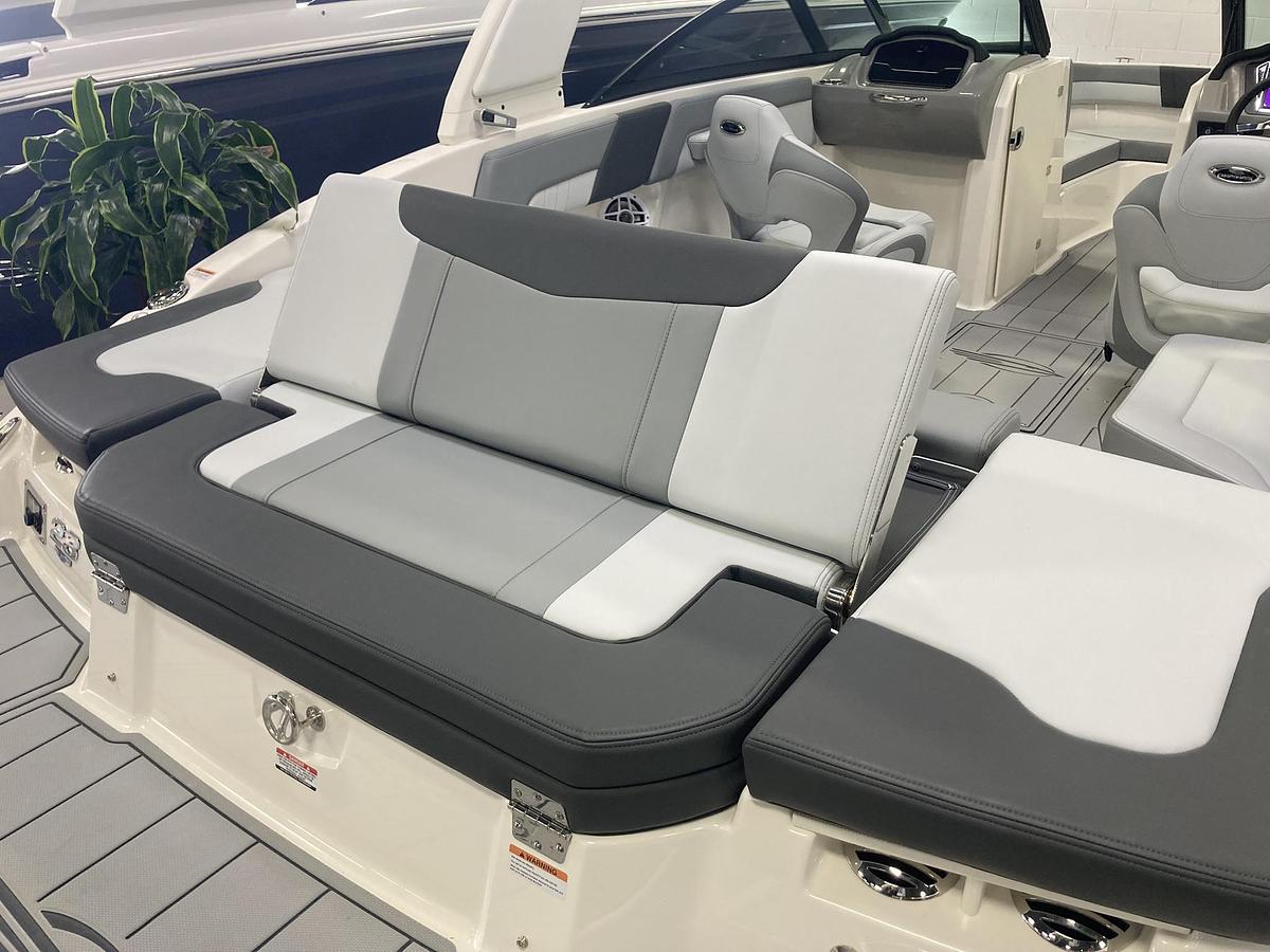 2026 Chaparral 23 SSi