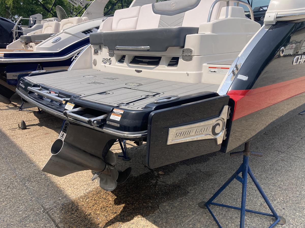 Used 2020 Chaparral 297 Surf