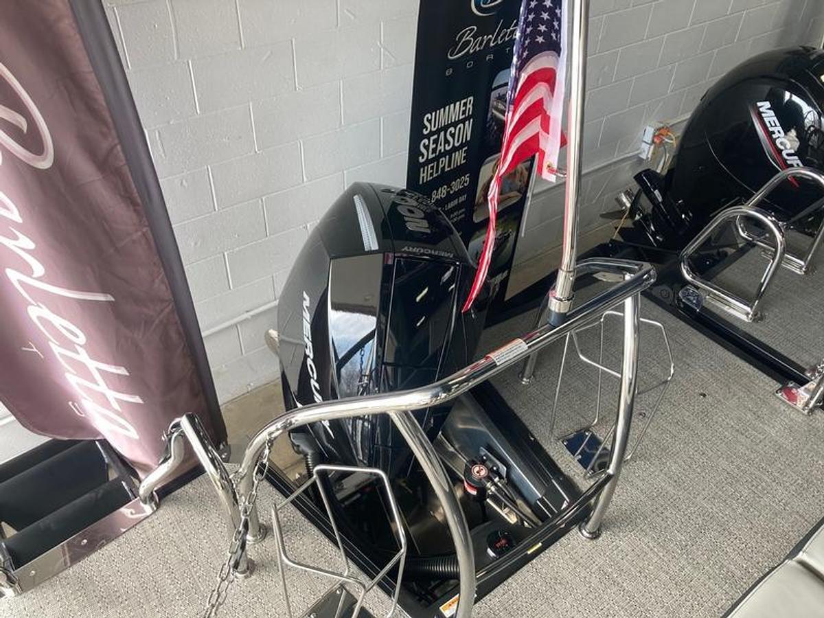 2025 Barletta Boats Corsa 23 UC