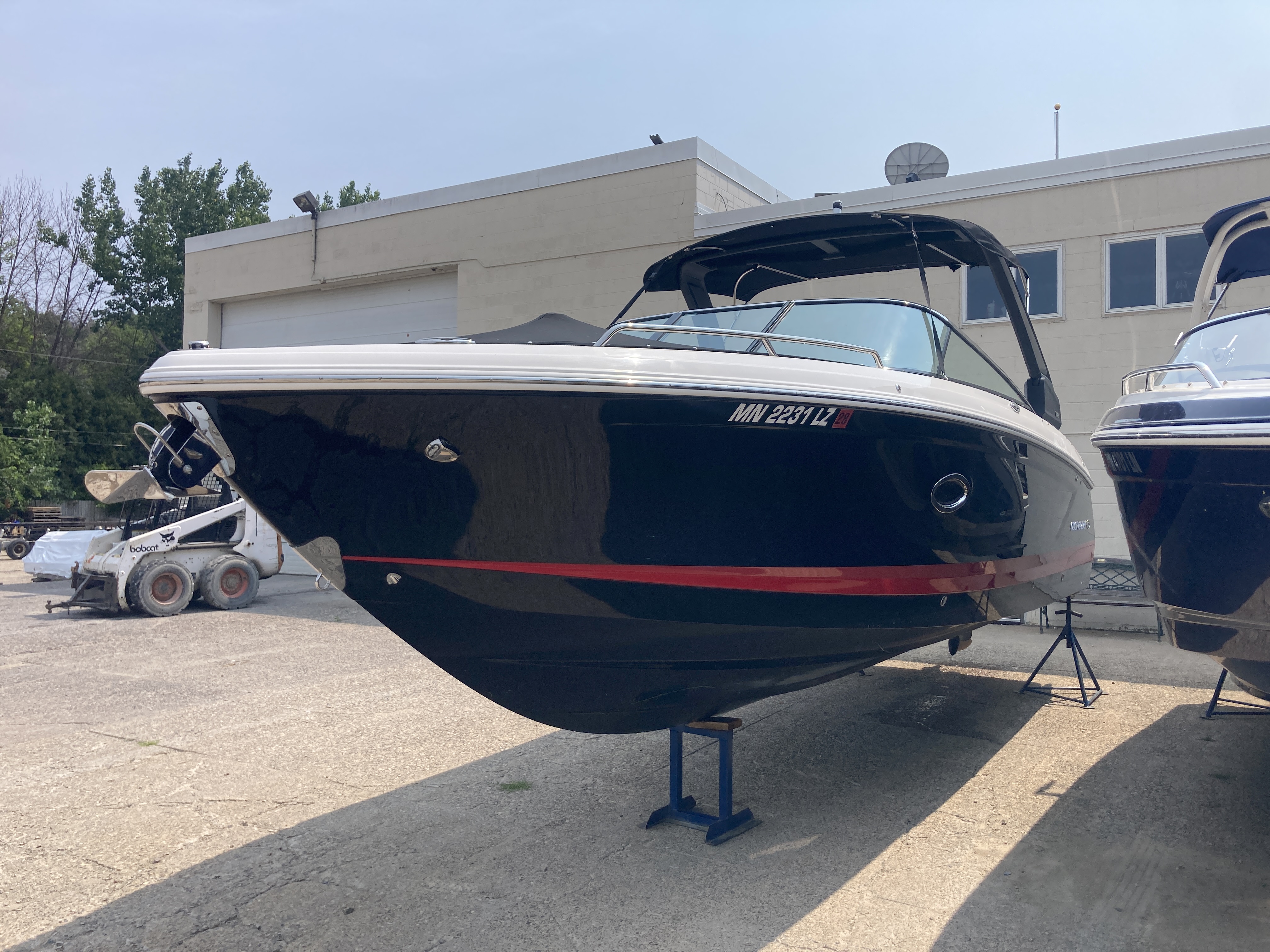 Used 2020 Chaparral 297 Surf