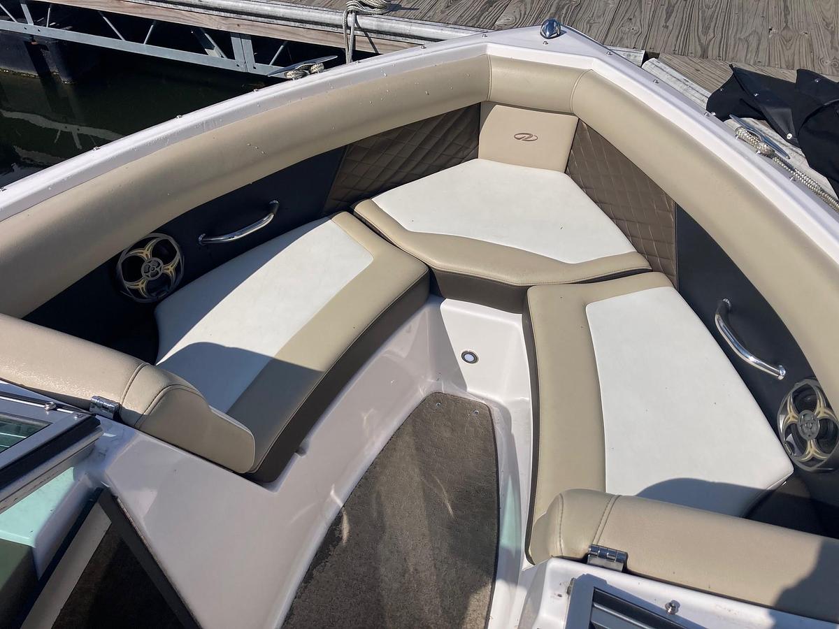 Used 2014 Regal 2100