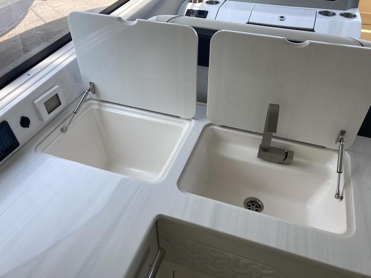 Used 2024 Regal LS36