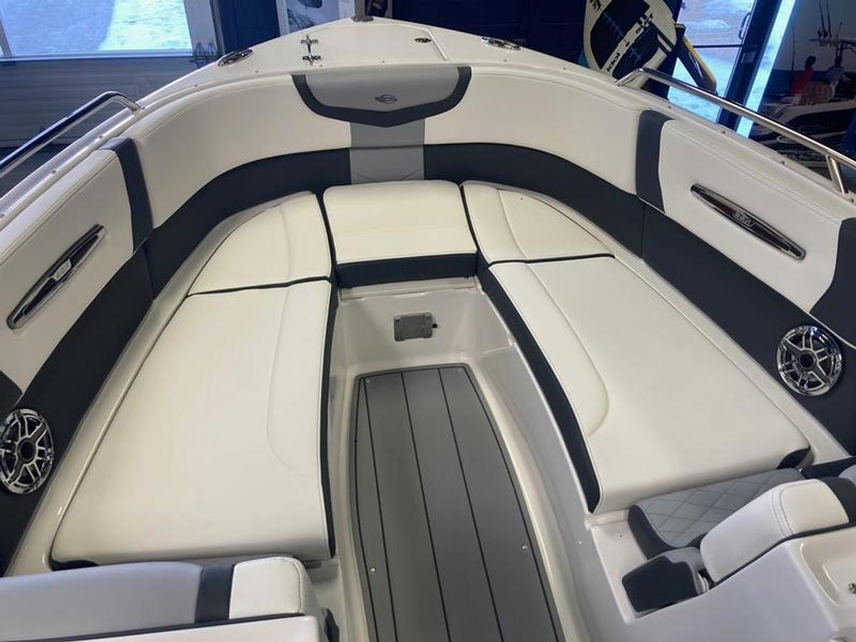 2025 Chaparral 307 SSX