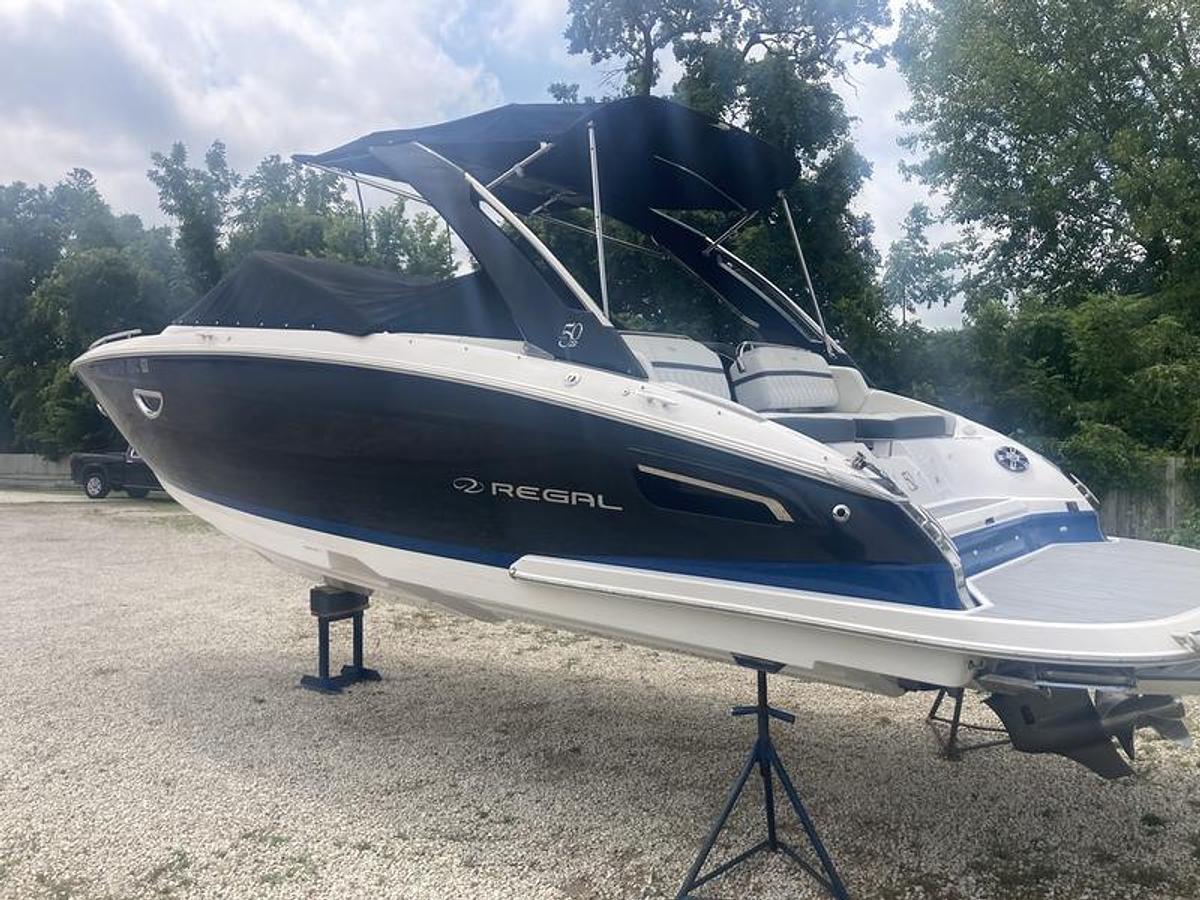 Used 2021 Regal 2800