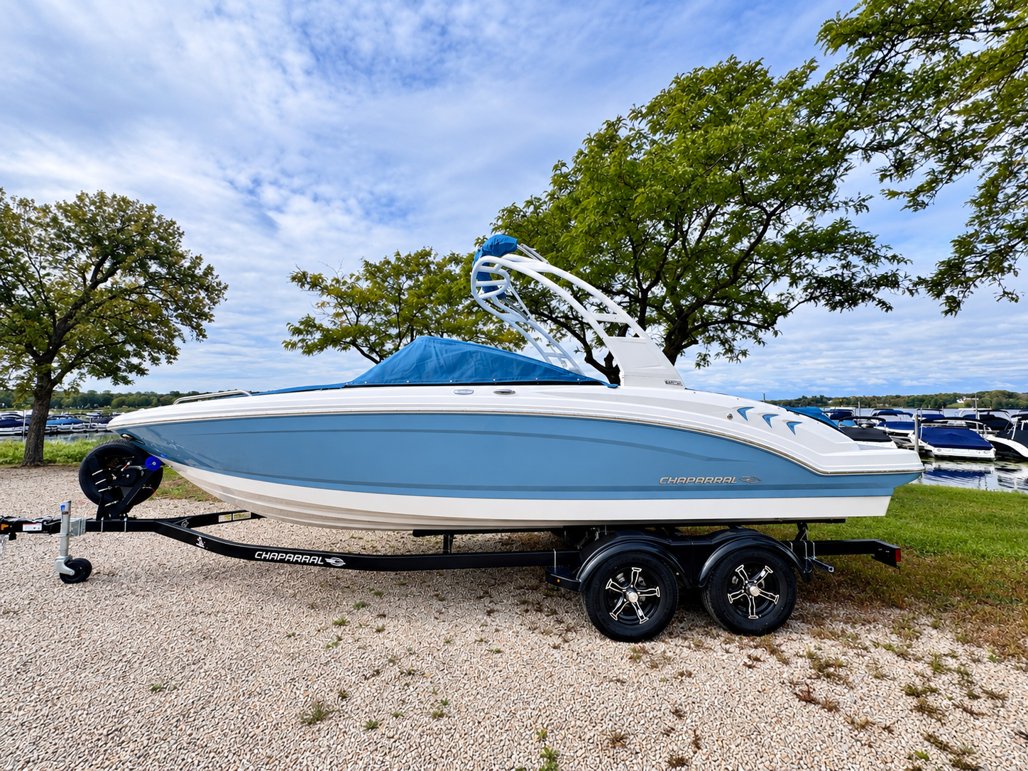 2027 Chaparral 23 SSi