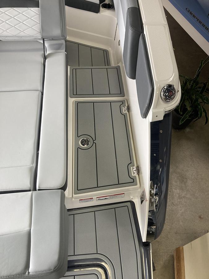 2026 Chaparral SSX 8