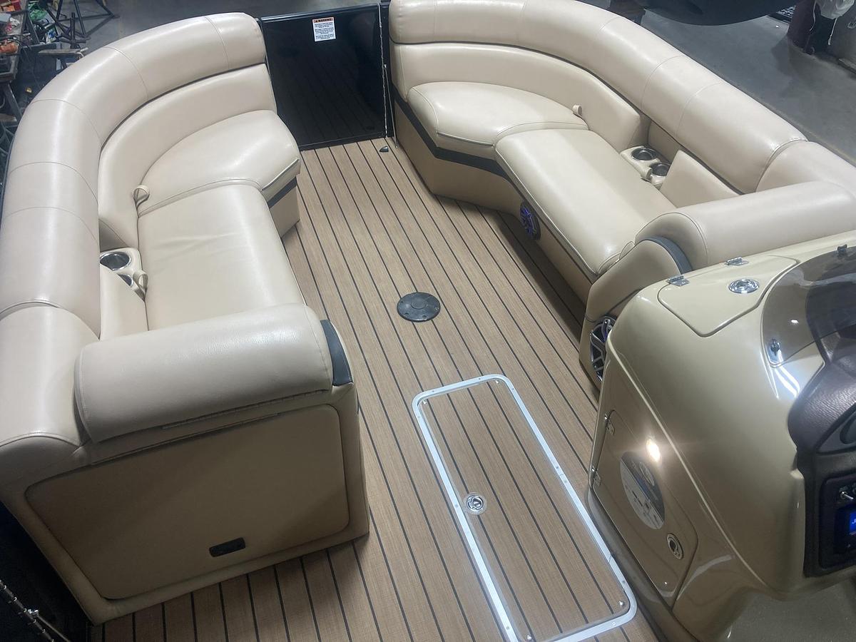 Used 2019 Southbay Pontoons 525SB2 3.0