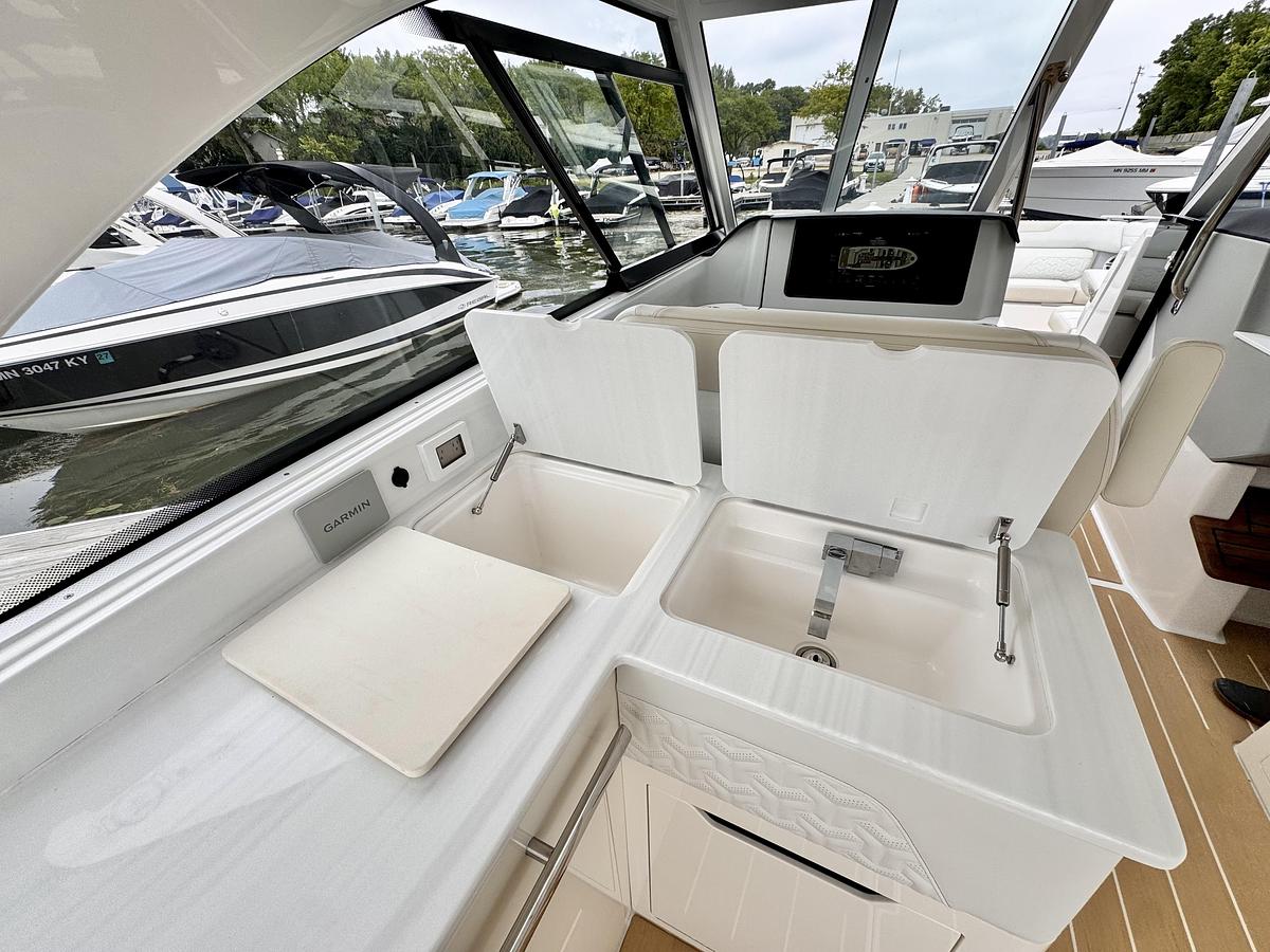 2027 Regal LS36