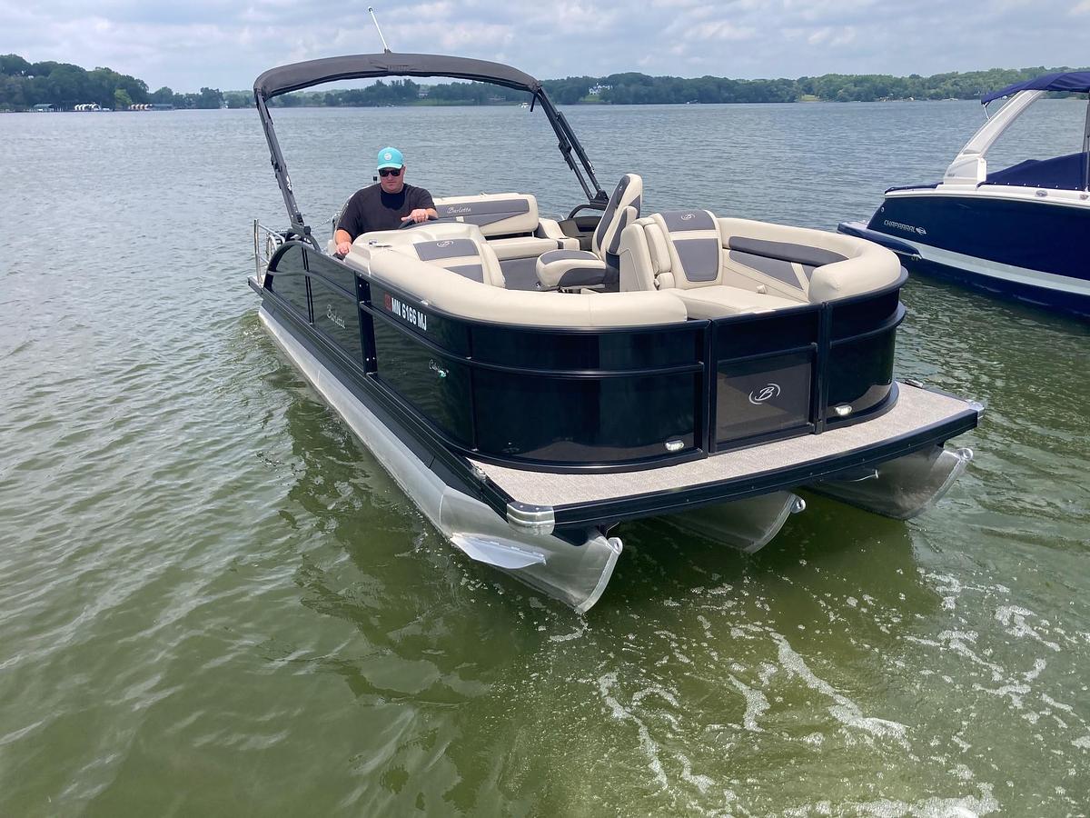 Barletta Boats Cabrio 22UC