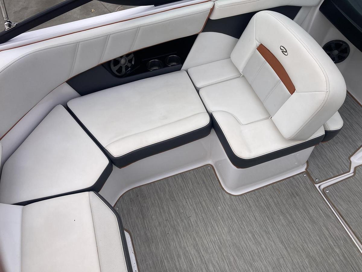 Used 2017 Regal 2000 ESX