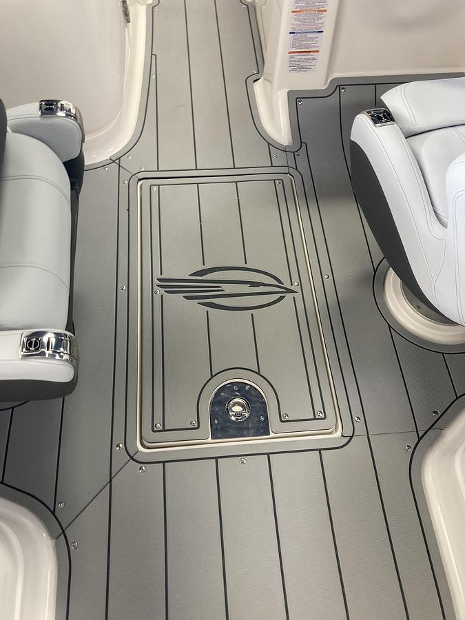 2026 Chaparral SSX 8