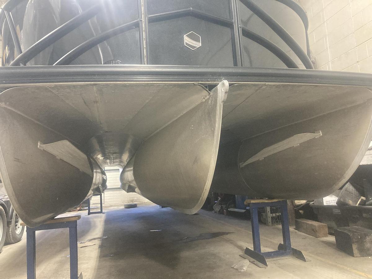 Used 2019 Southbay Pontoons 525SB2 3.0