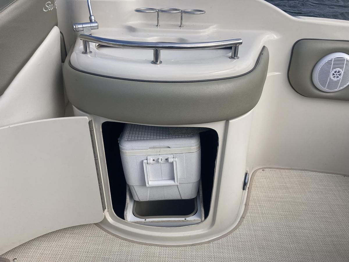 Used 2006 Sea Ray 270 Sundeck