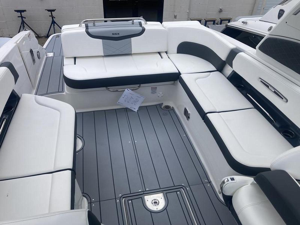 2025 Chaparral 307 SSX