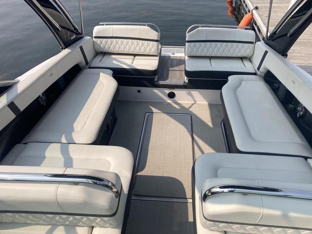 Used 2021 Regal 2800