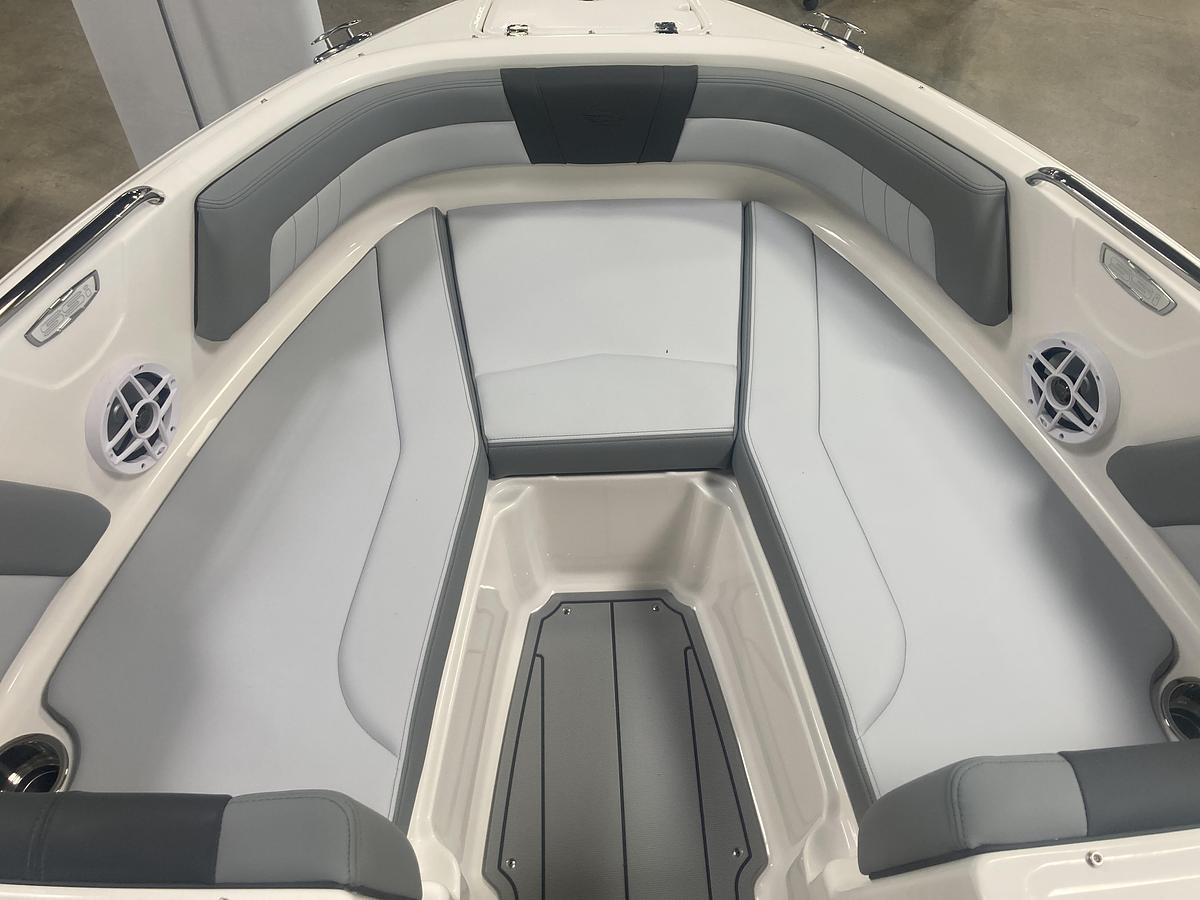 2027 Chaparral 21 SSi