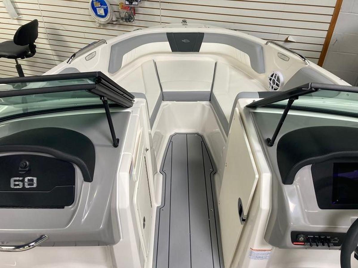 2025 Chaparral 21 SSi