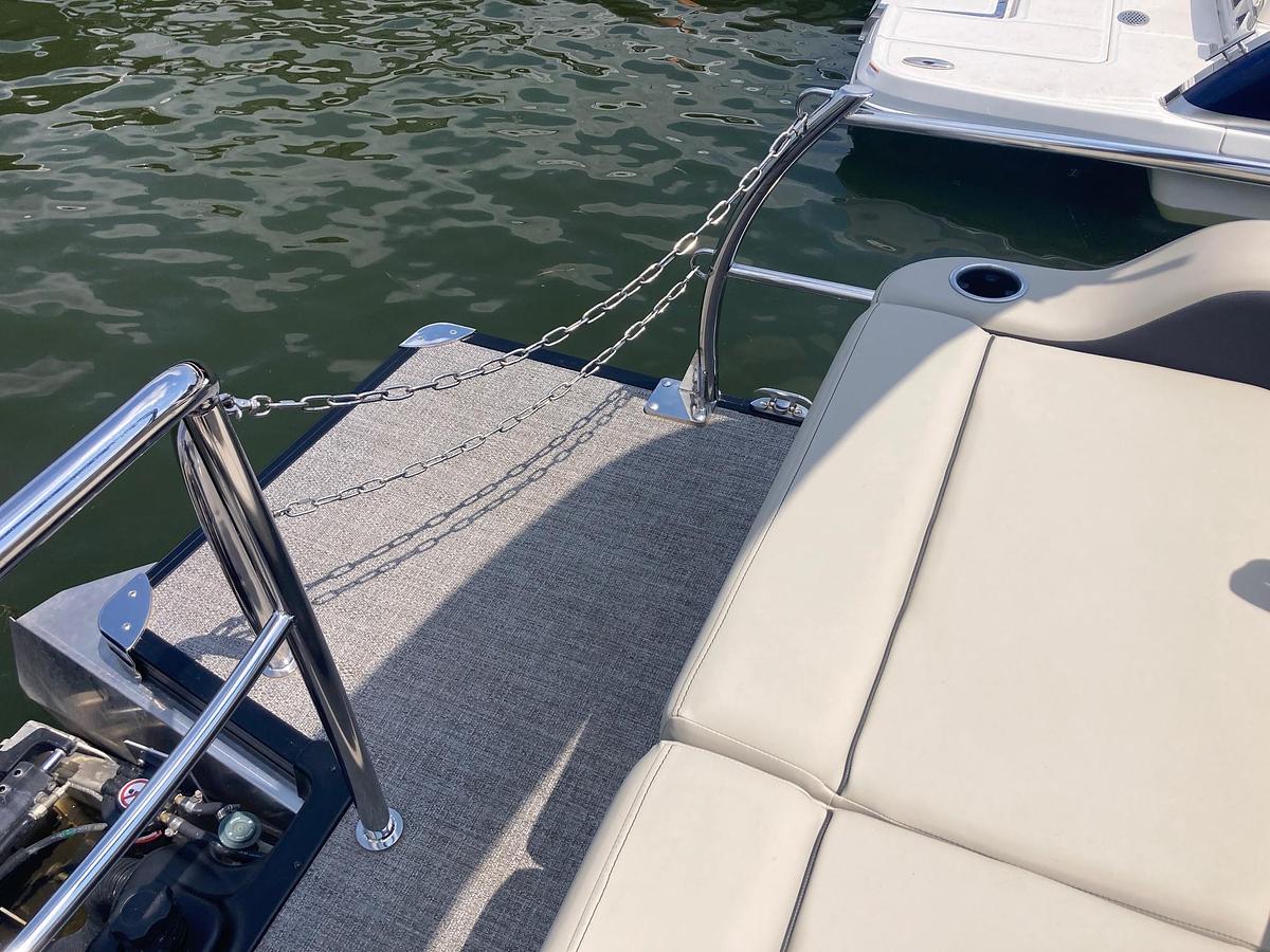 Barletta Boats Cabrio 22UC