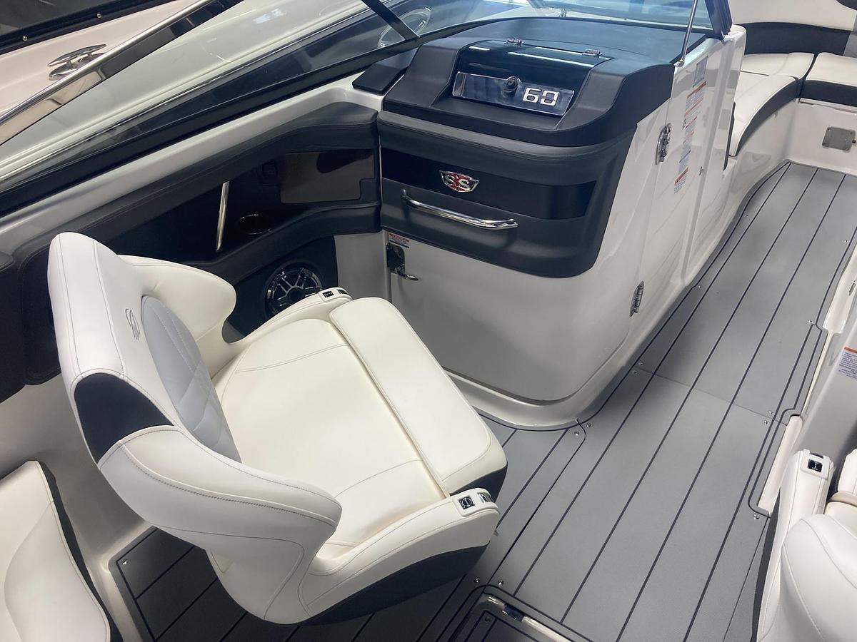 2025 Chaparral 307 SSX