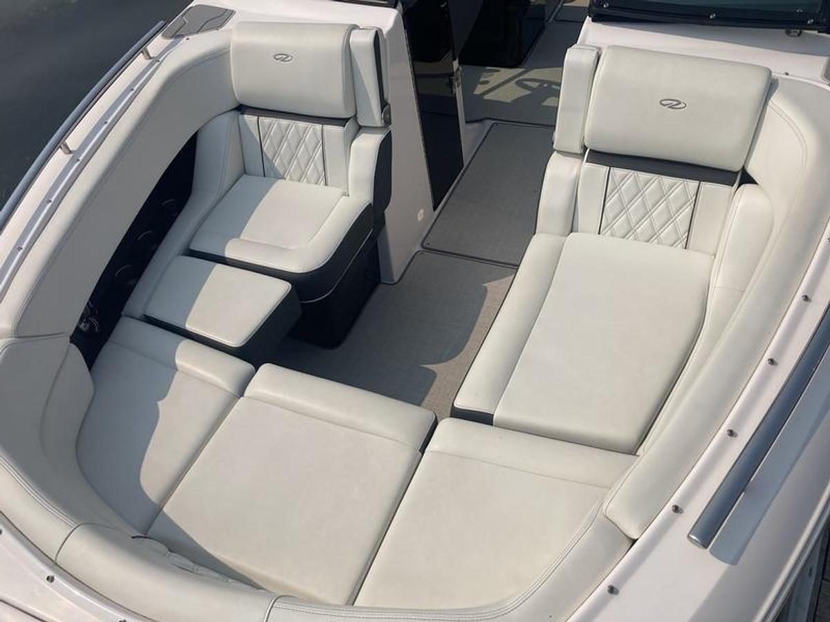 Used 2021 Regal 2800