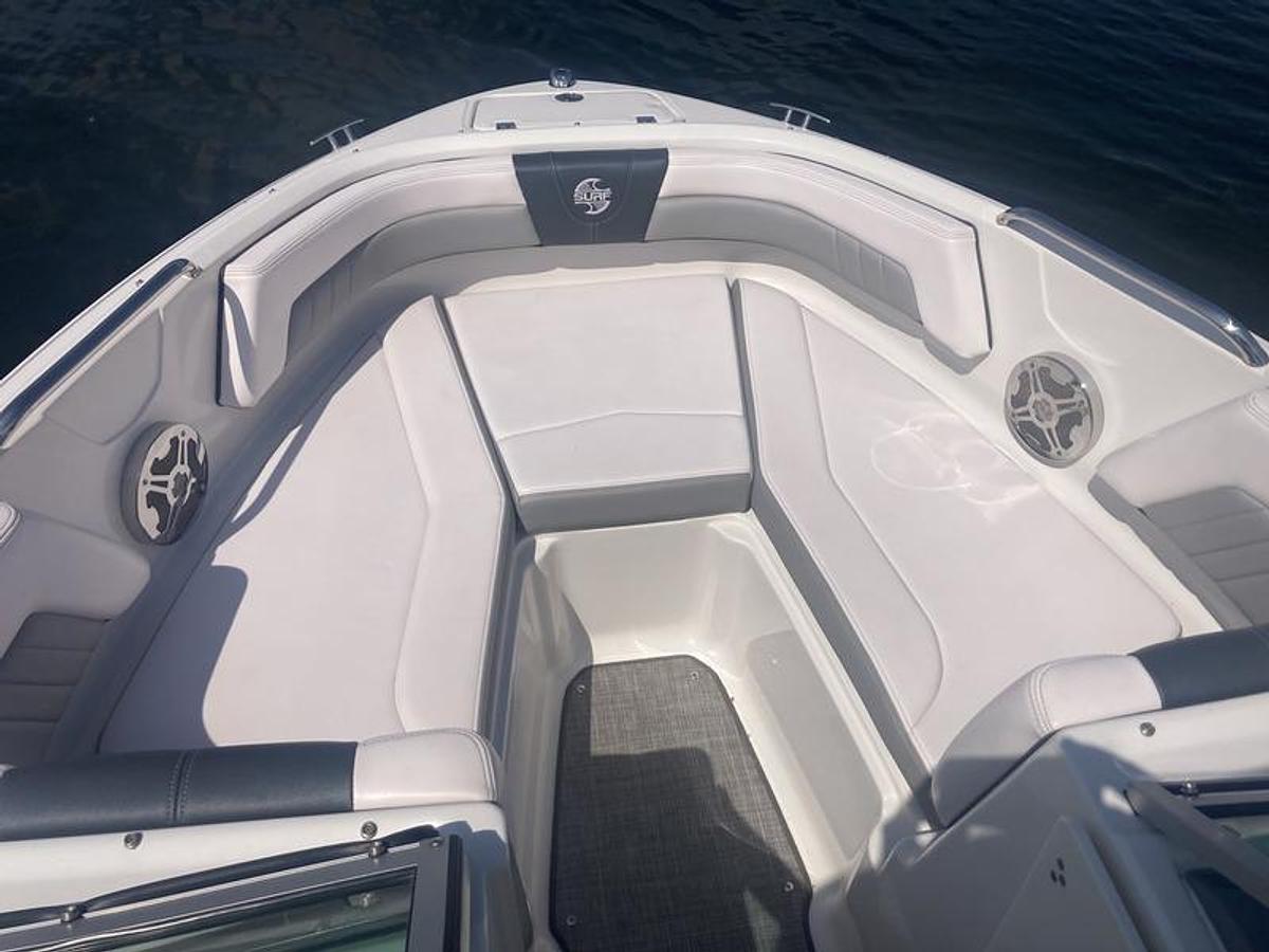 Used 2020 Chaparral 21 Surf