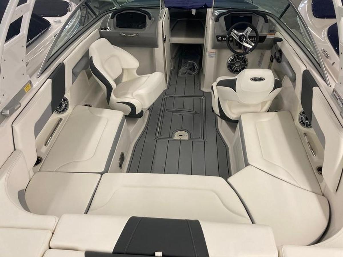 2024 Chaparral 23 Surf