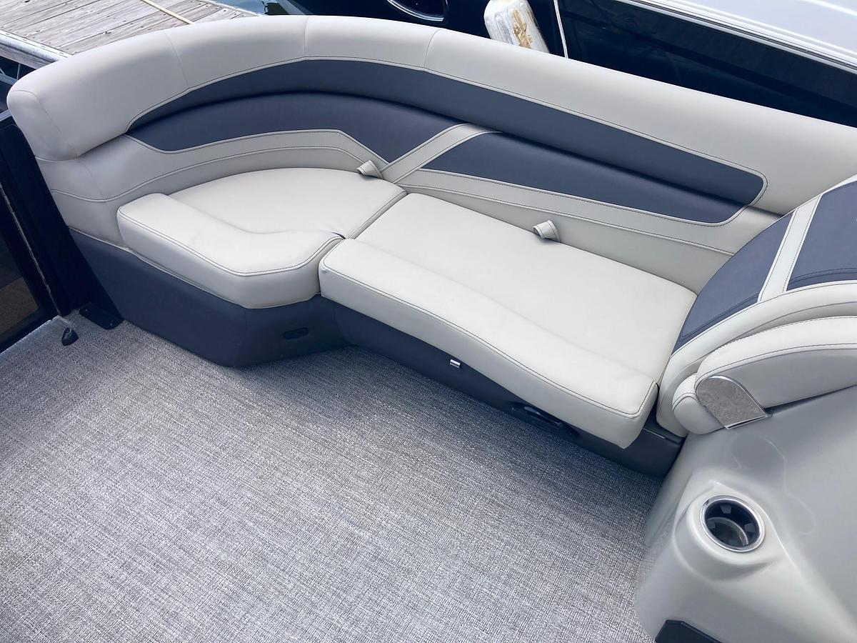 Barletta Boats Cabrio 22UC