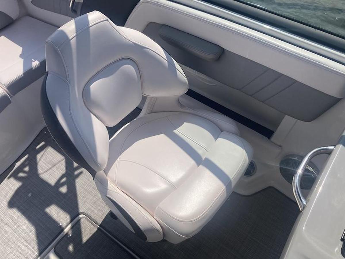 Used 2020 Chaparral 21 Surf