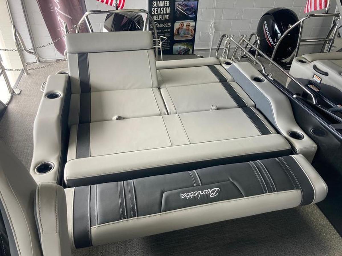 2025 Barletta Boats Corsa 23 UC