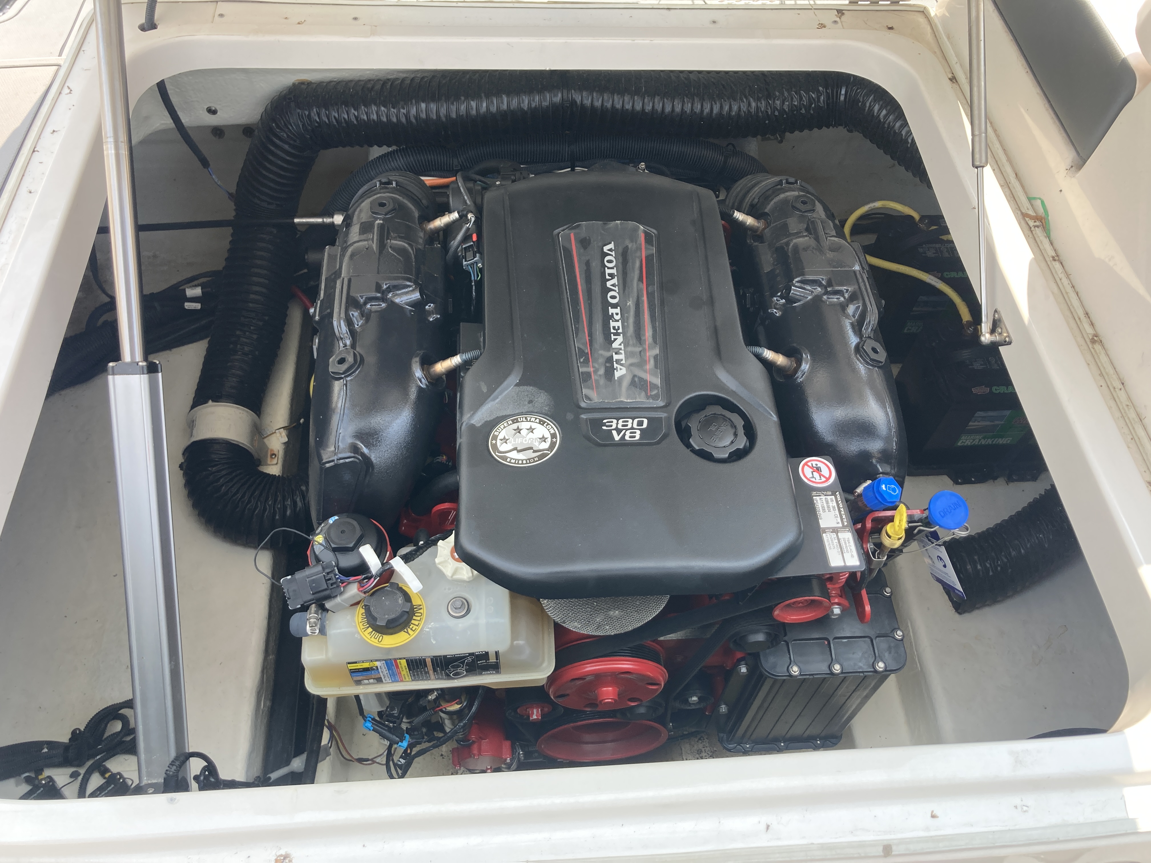 Used 2020 Chaparral 297 Surf