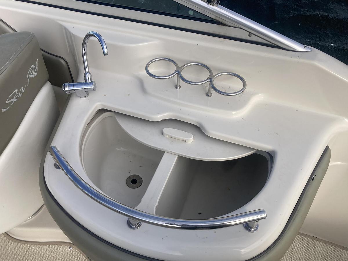 Used 2006 Sea Ray 270 Sundeck