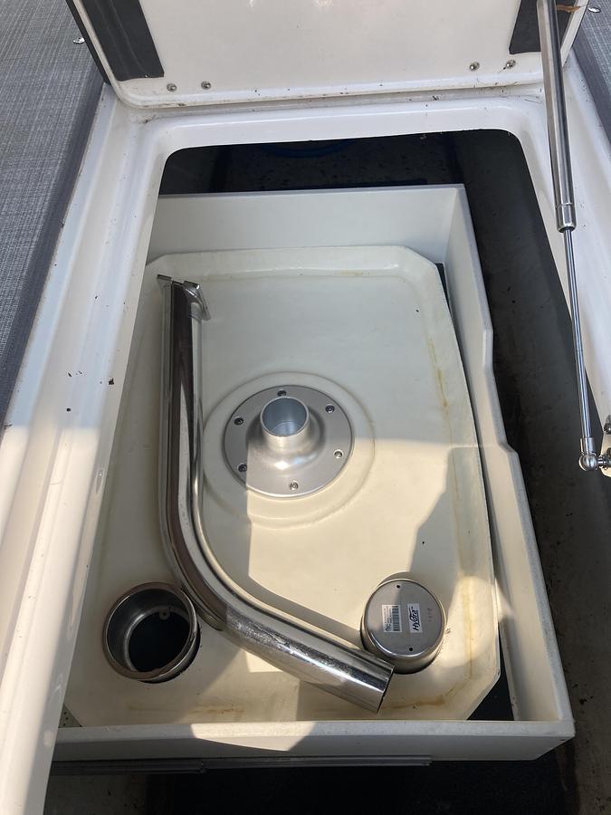 Used 2020 Chaparral 297 Surf