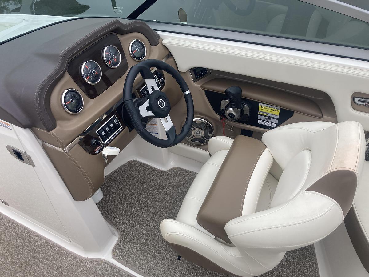 Used 2014 Chaparral 246 SSi