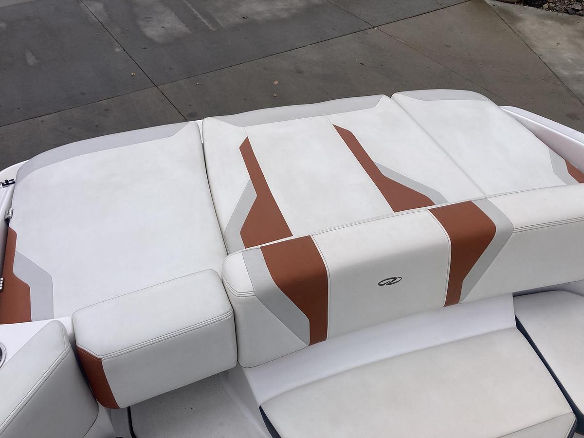 Used 2017 Regal 2000 ESX