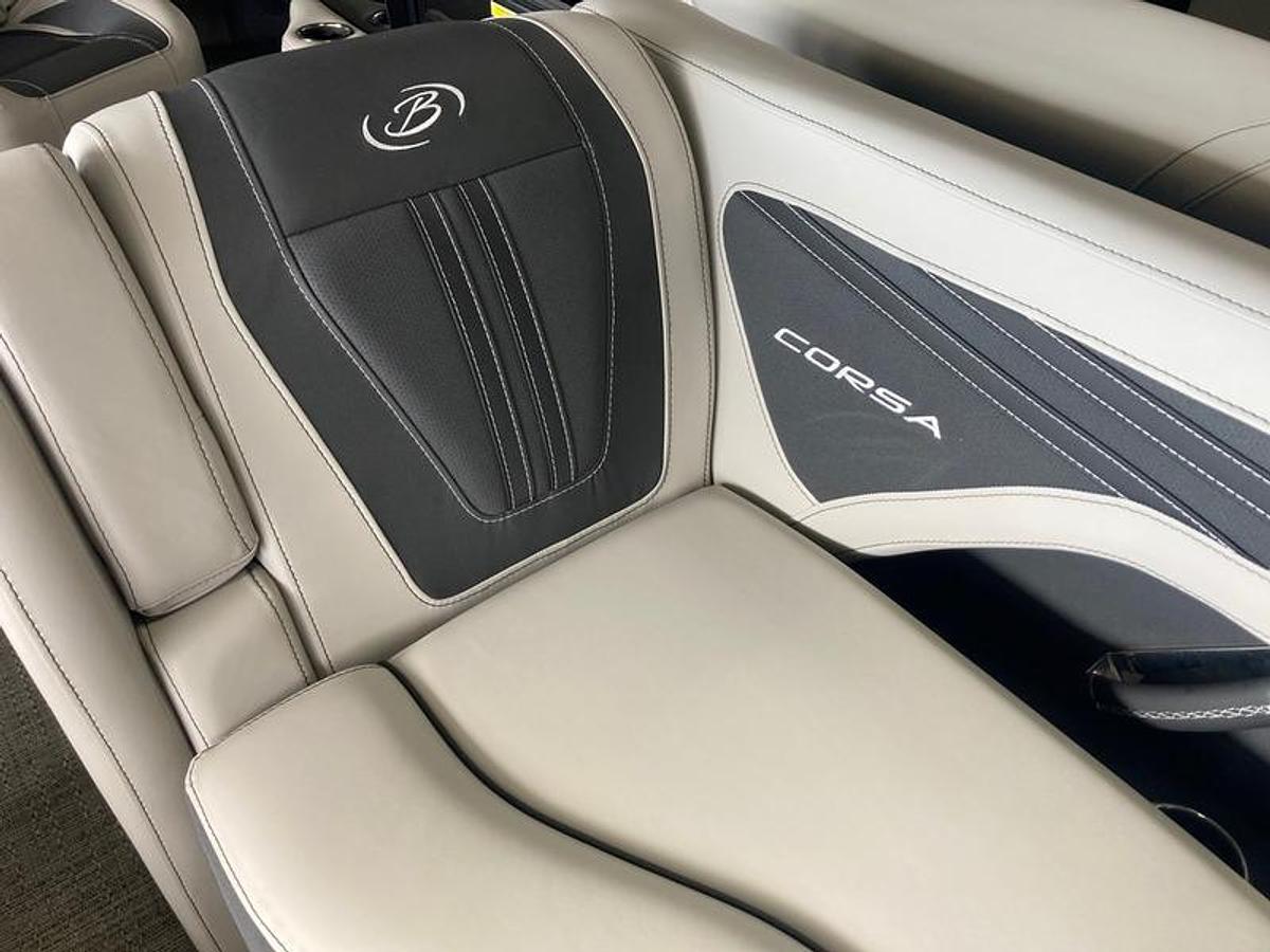 2025 Barletta Boats Corsa 23 UC