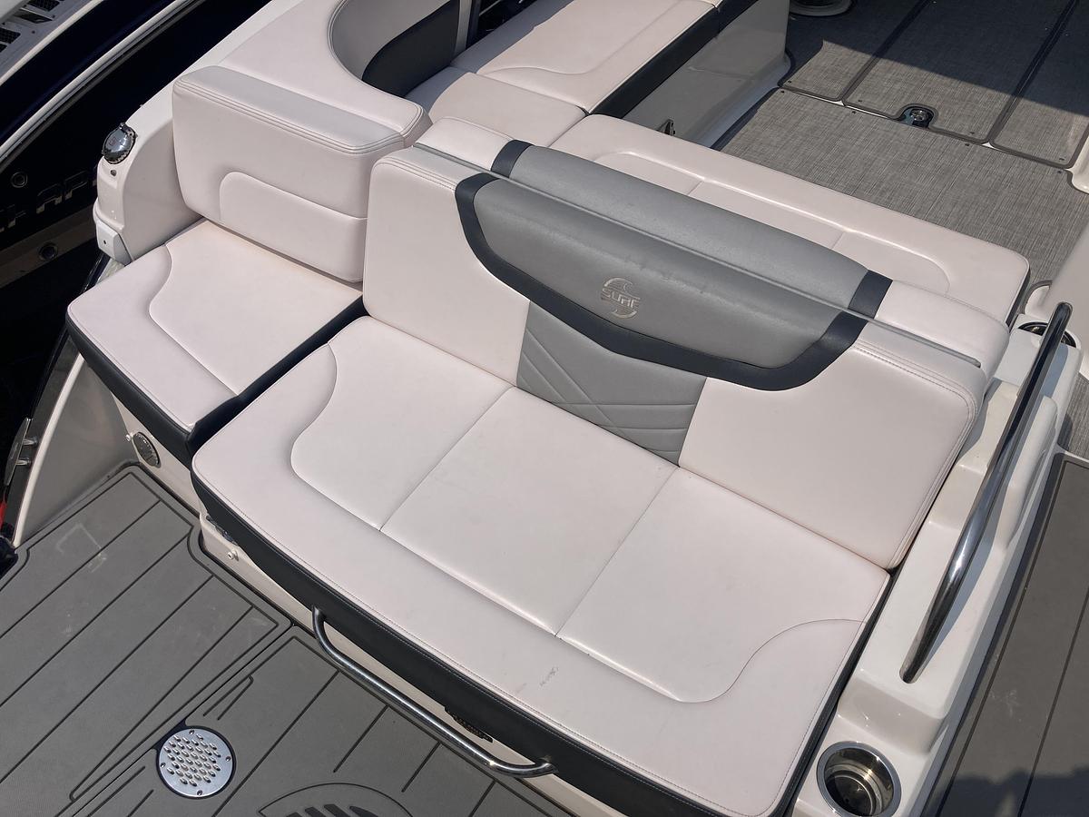 Used 2020 Chaparral 297 Surf