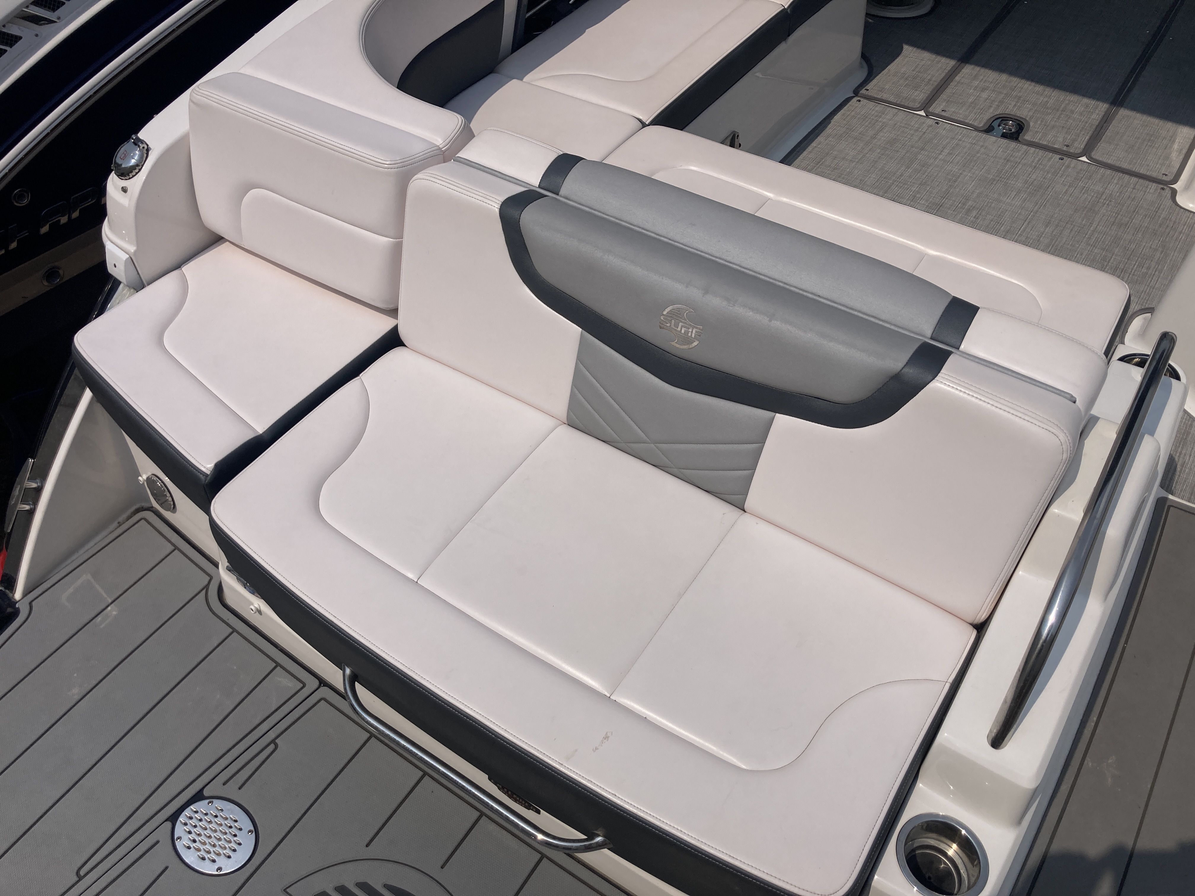 Used 2020 Chaparral 297 Surf