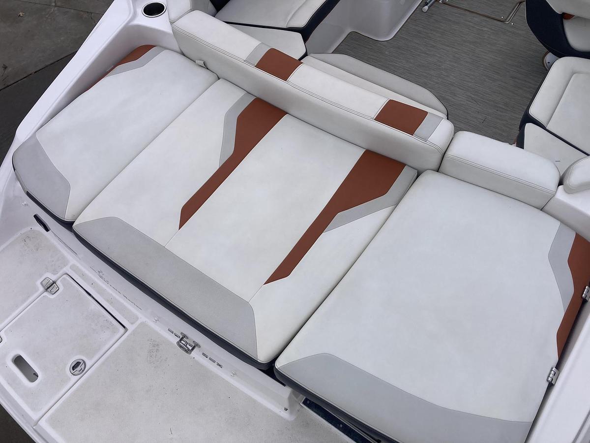 Used 2017 Regal 2000 ESX