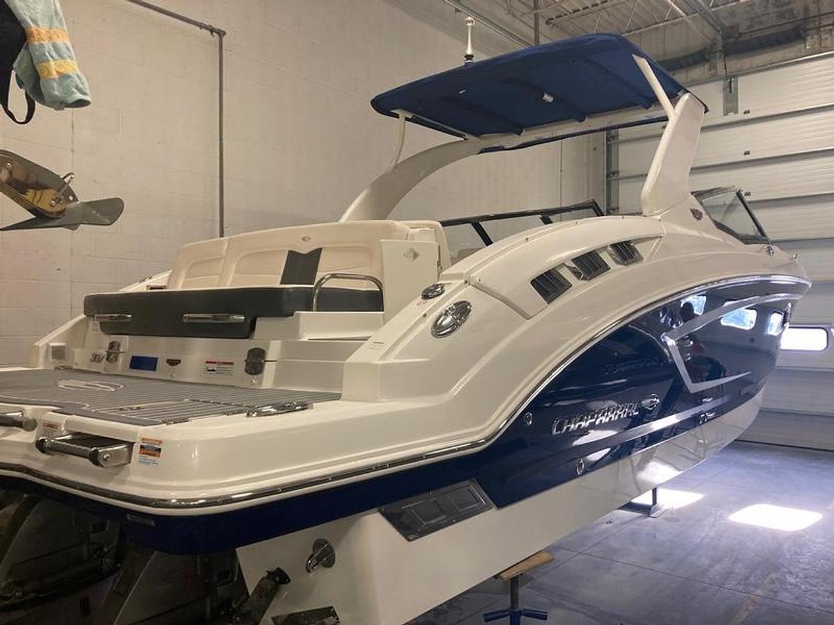 Used 2017 Chaparral 307 SSX