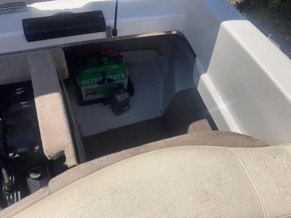 Used 1999 Sea Ray 210 Bowrider