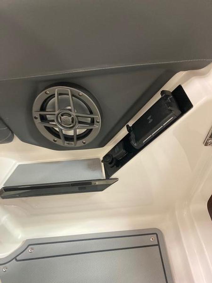 2025 Chaparral 267 SSX