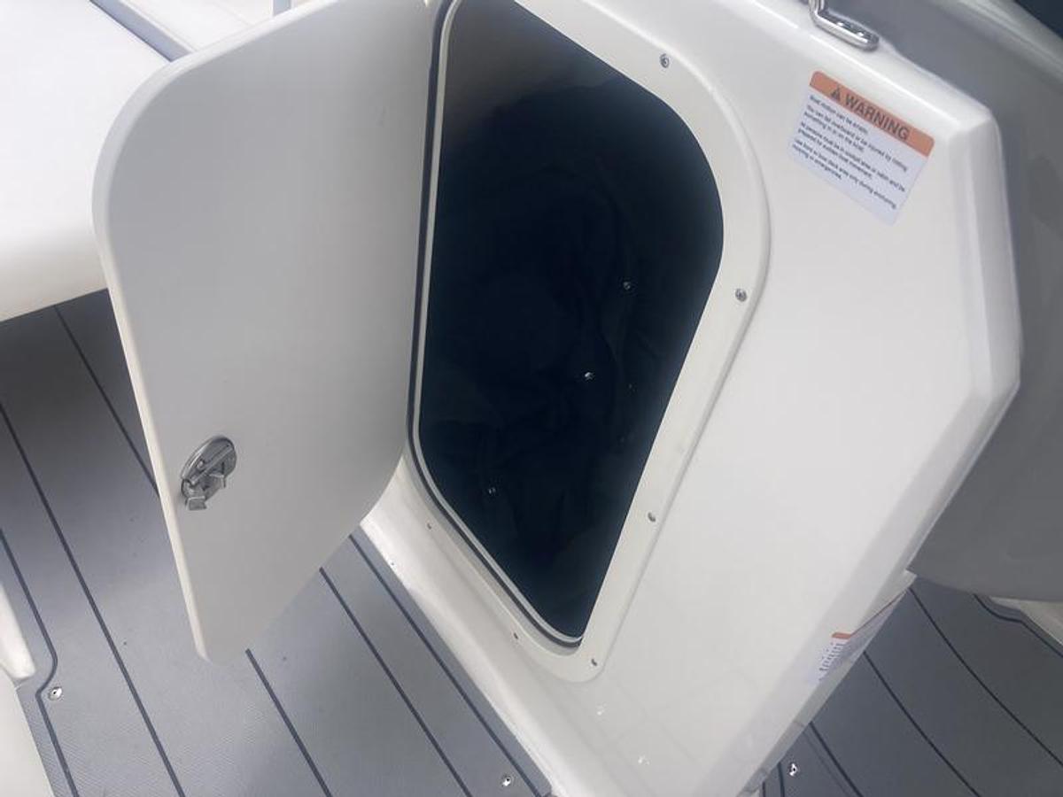 Used 2024 Chaparral 23 SSi