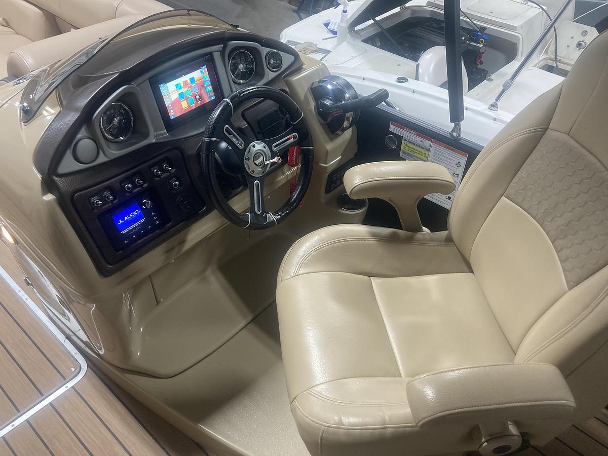 Used 2019 Southbay Pontoons 525SB2 3.0