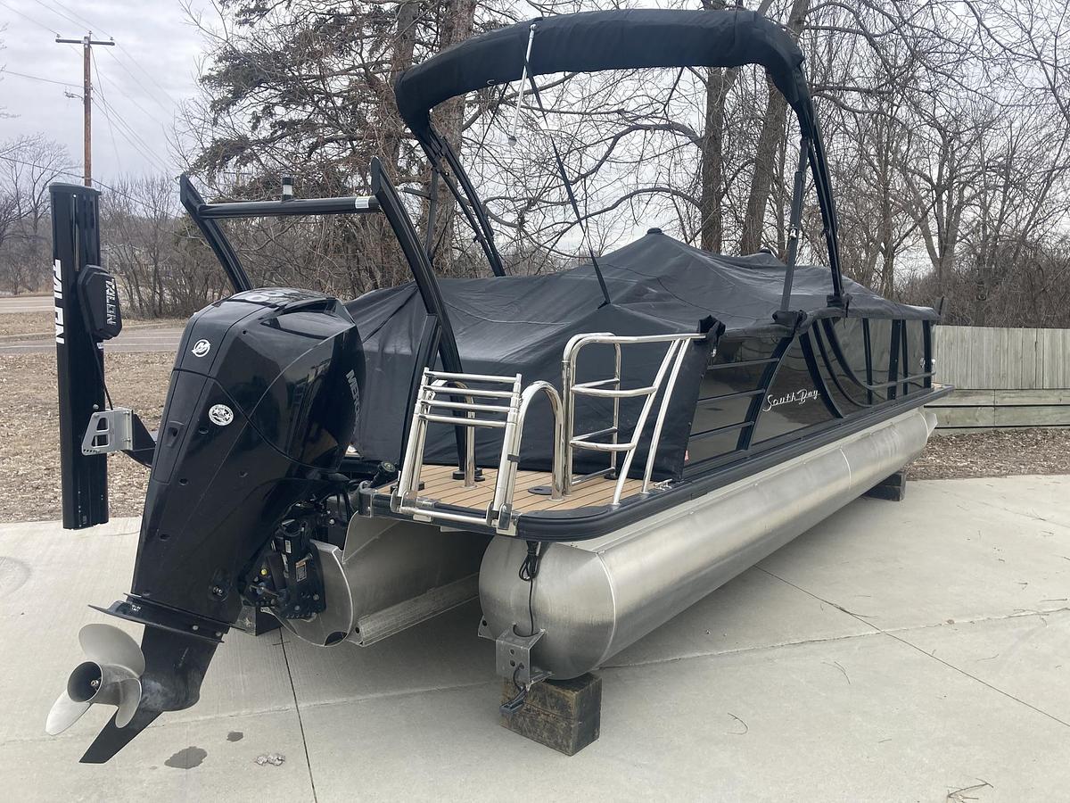 Used 2019 Southbay Pontoons 525SB2 3.0