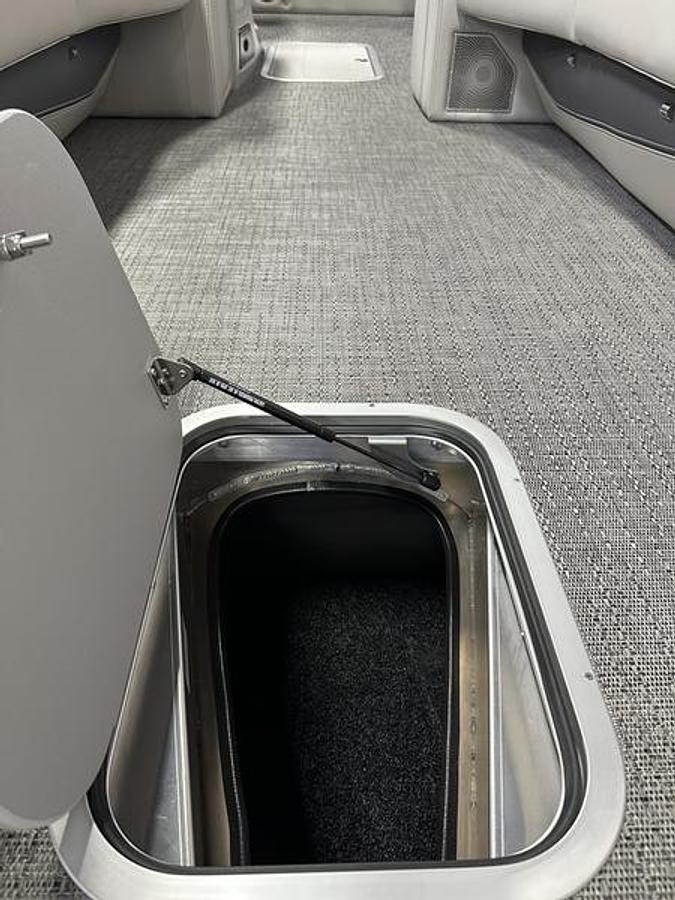 2025 Barletta Boats Lusso 25 UC