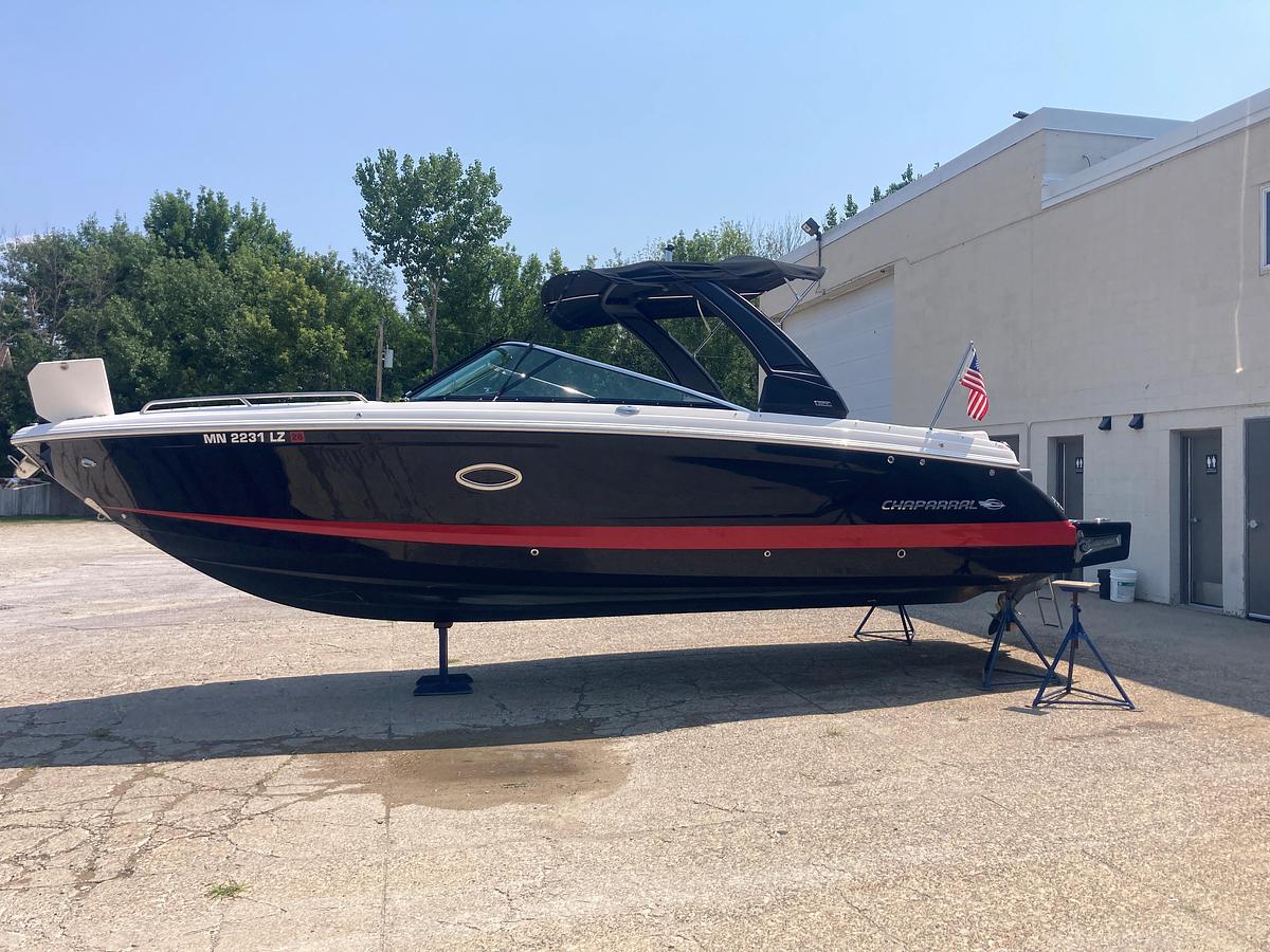 Used 2020 Chaparral 297 Surf