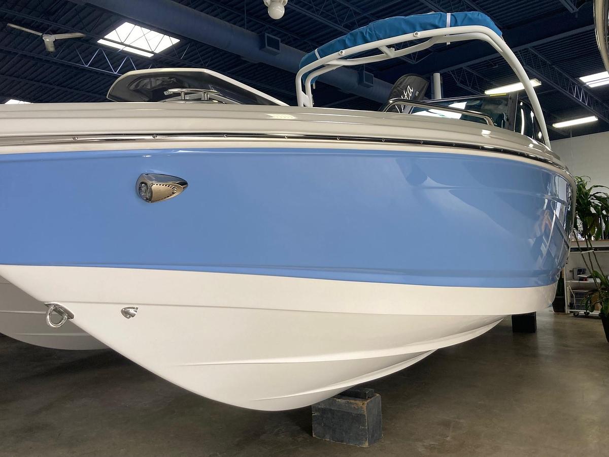 2026 Chaparral 23 SSi